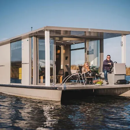 Aquahome - Np De Biesbosch - Bijzonder Overnachten Op Houseboat! Werkendam