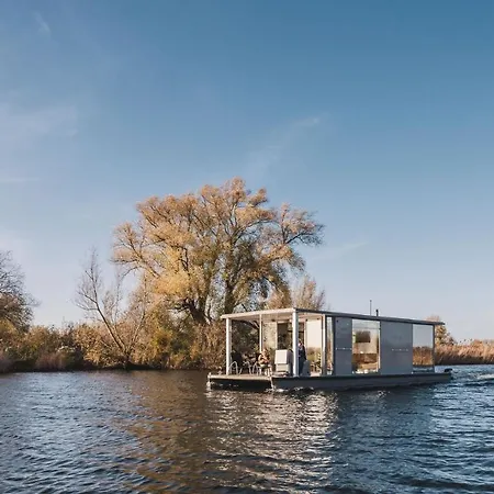 Aquahome - Np De Biesbosch - Bijzonder Overnachten Op Houseboat! Chalet