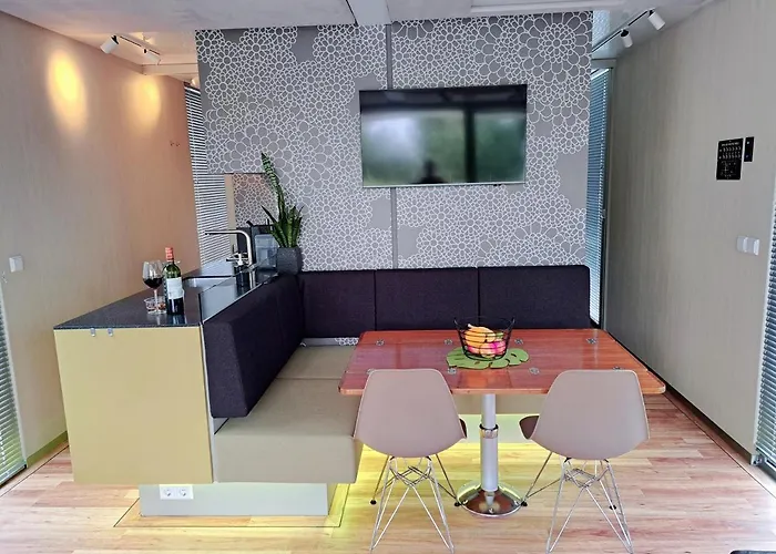 Aquahome - Np De Biesbosch - Bijzonder Overnachten Op Houseboat! Chalet *