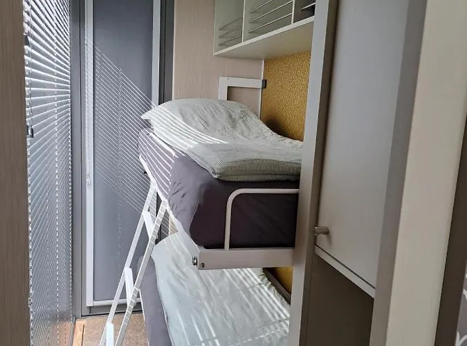 Alpesi faház Aquahome - Np De Biesbosch - Bijzonder Overnachten Op Houseboat! *