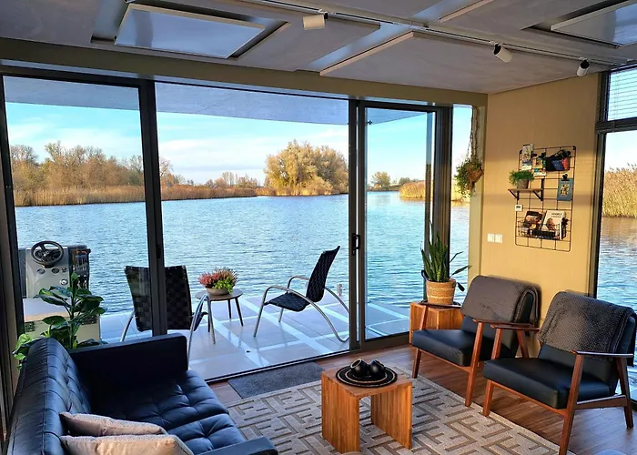 Aquahome - Np De Biesbosch - Bijzonder Overnachten Op Houseboat! *