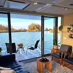 Aquahome - Np De Biesbosch - Bijzonder Overnachten Op Houseboat! *